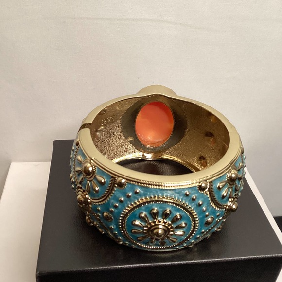 Amedeo Goldtone NYC 40 mm cameo and white enamel Bangle  bracelet
